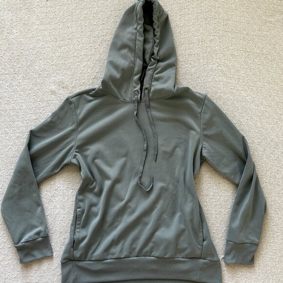 ✨ Mondetta Sage Green Hoodie – Size S ✨ - Picture 1 of 4